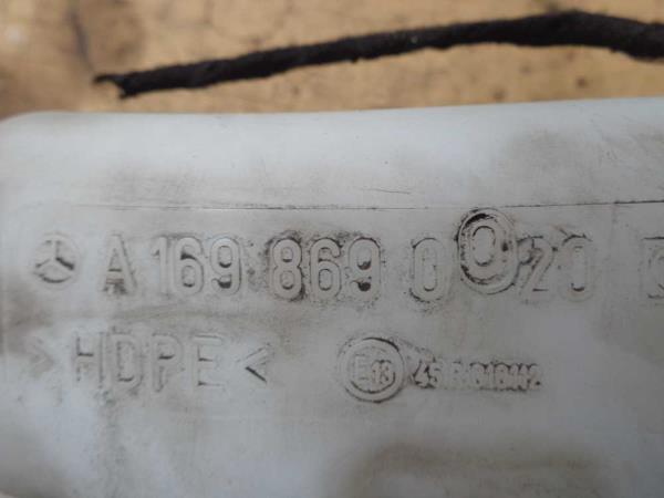 RESERVOIR LAVE GLACE MERCEDES  - Vue 3